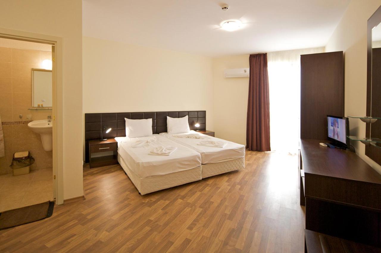 Golden Ina Hotel