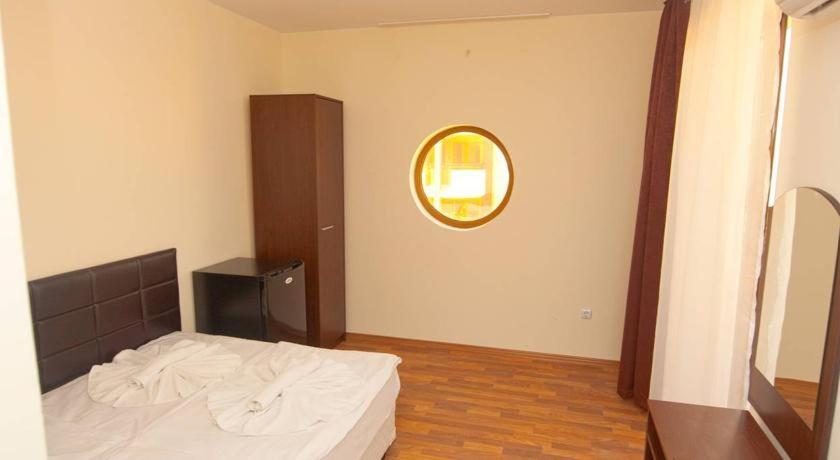 Hotel Golden Ina 4*