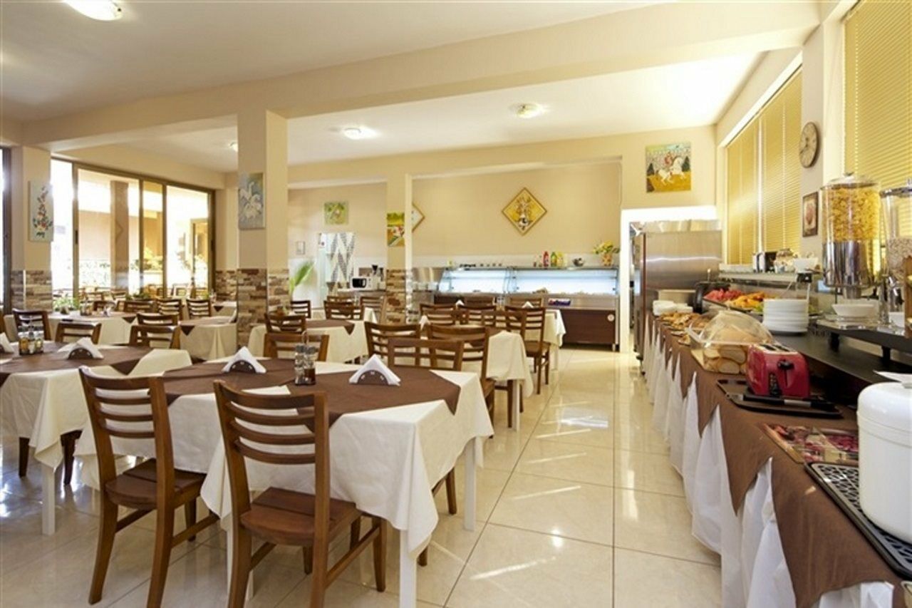 Hotel Golden Ina Słoneczny Brzeg