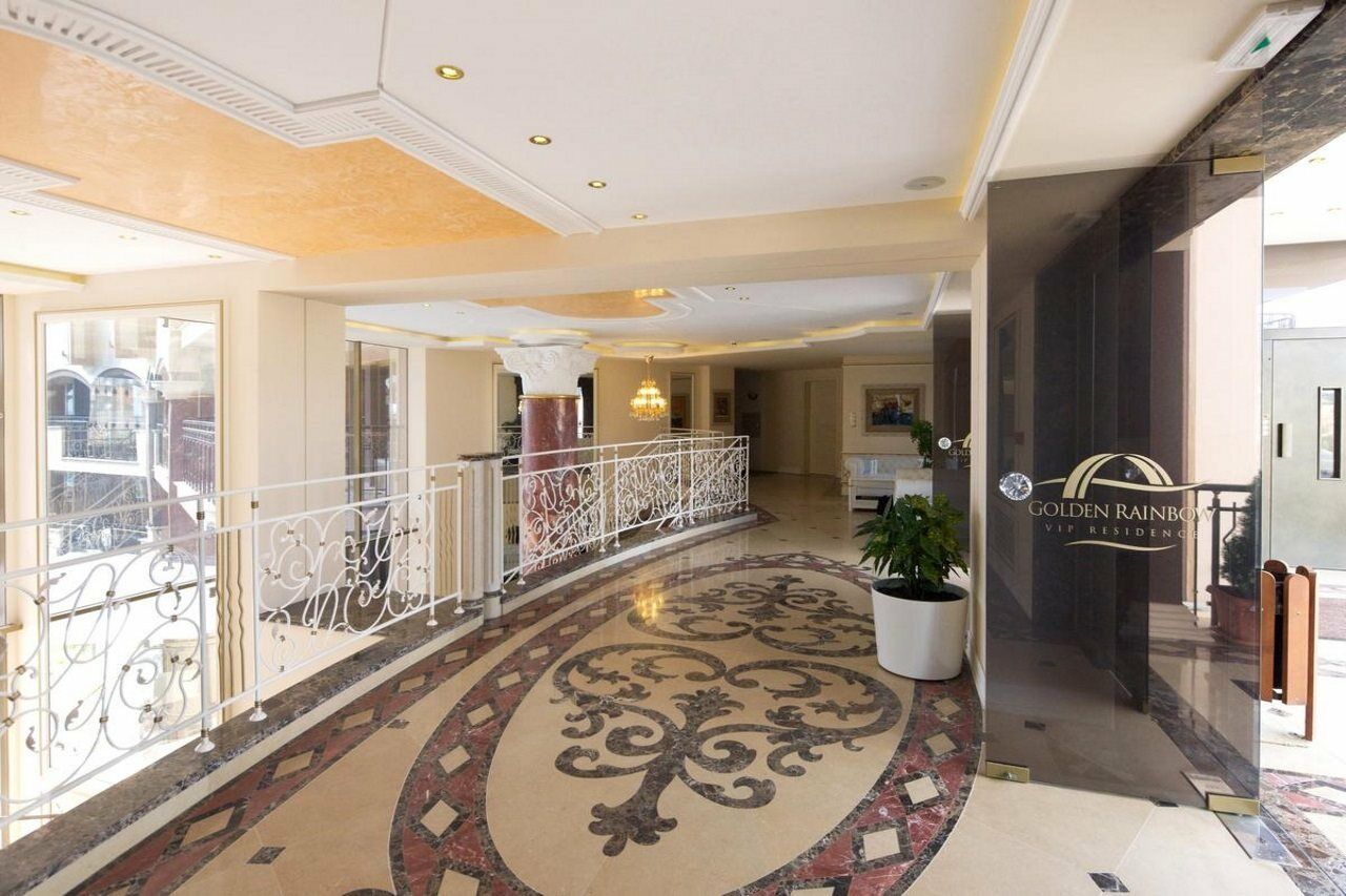 Golden Ina Hotel