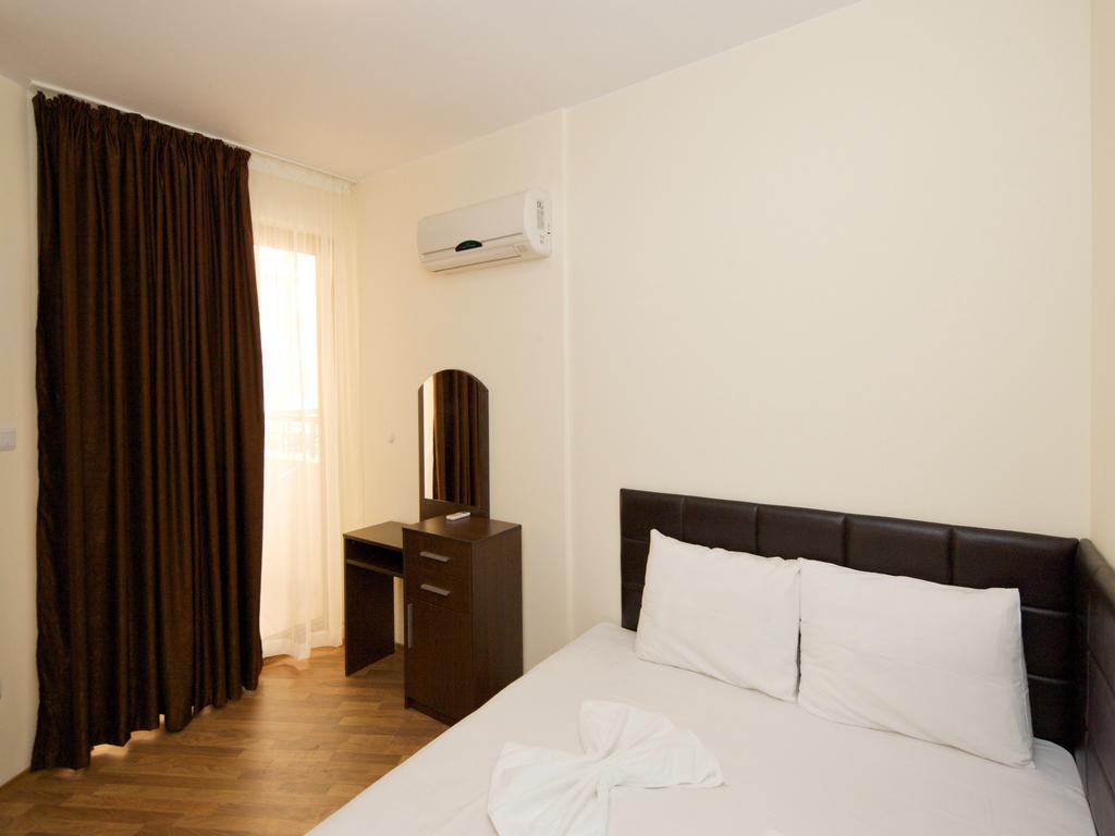 Golden Ina Hotel