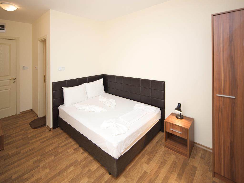 Hotel Golden Ina 4*