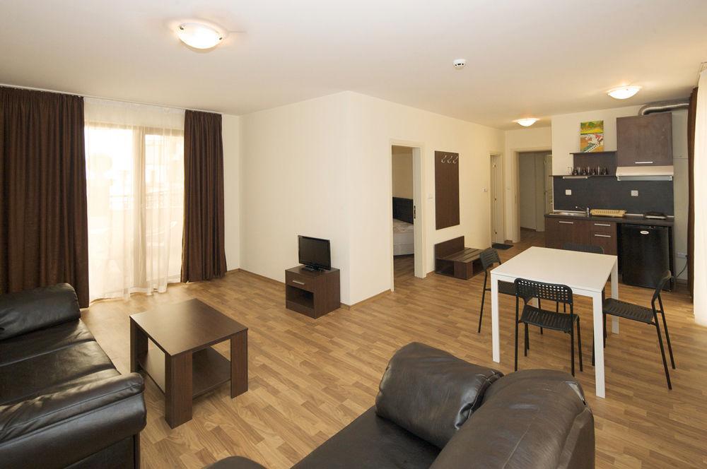 Golden Ina Hotel 4*